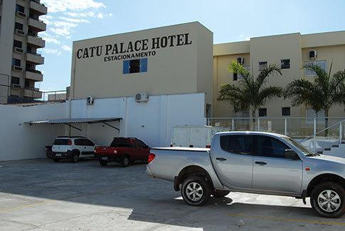 Catu Palace Hotel Rondonópolis Buitenkant foto